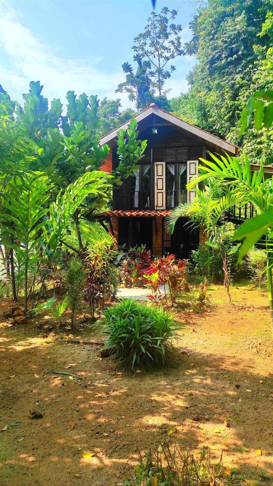 Bed and Breakfast S'Ekar Pinang Langkawi Pantai Cenang  Esterno foto